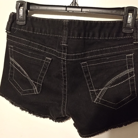 Reign by Deb Black Denim Shorts Sz 5 - Picture 4 of 7
